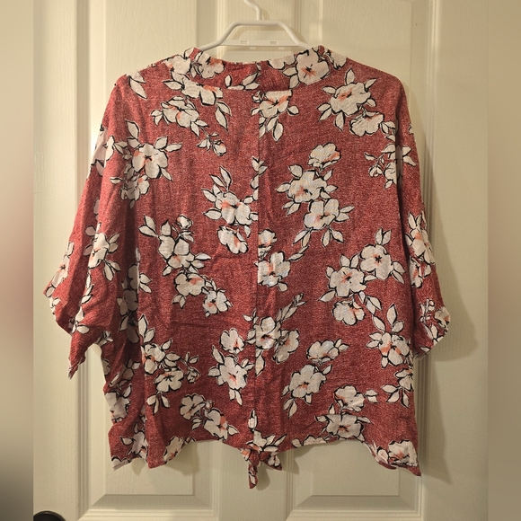 Reitmans Loose Fitting Button Up | Size Medium | Linen - Picture 6 of 7